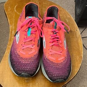 Brooks Levitate 2 – size 10